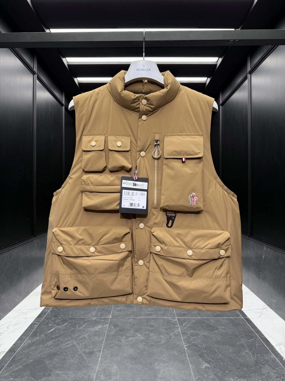 wg.luxury- 7o9385r Down jacket item:E-F190I0111